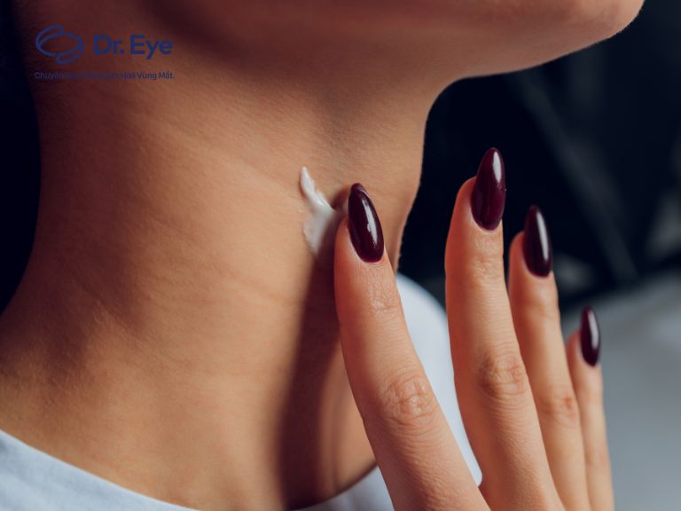 Gợi ý 8 kem chống lão hóa vùng cổ hiệu quả, cho làn da mịn màng