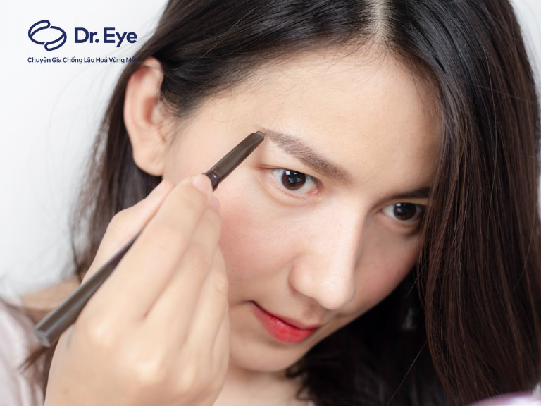 Bật mí cách tỉa lông mày ngang chuẩn đẹp, tự nhiên tại nhà